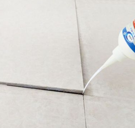 淮上瓷砖空鼓维修公司分享卫生间瓷砖脱落的原因可能有以下几点